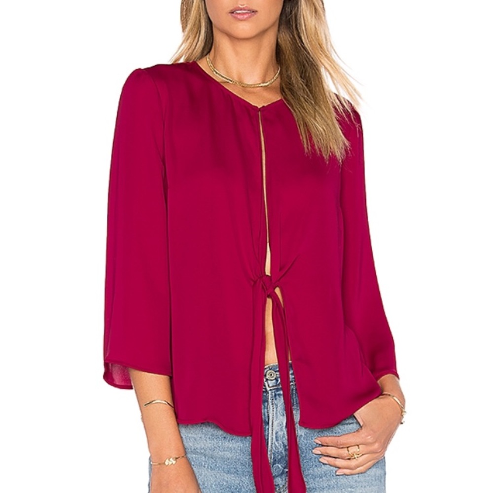 L’Academie. Med. Raspberry  Blouse. New with tags